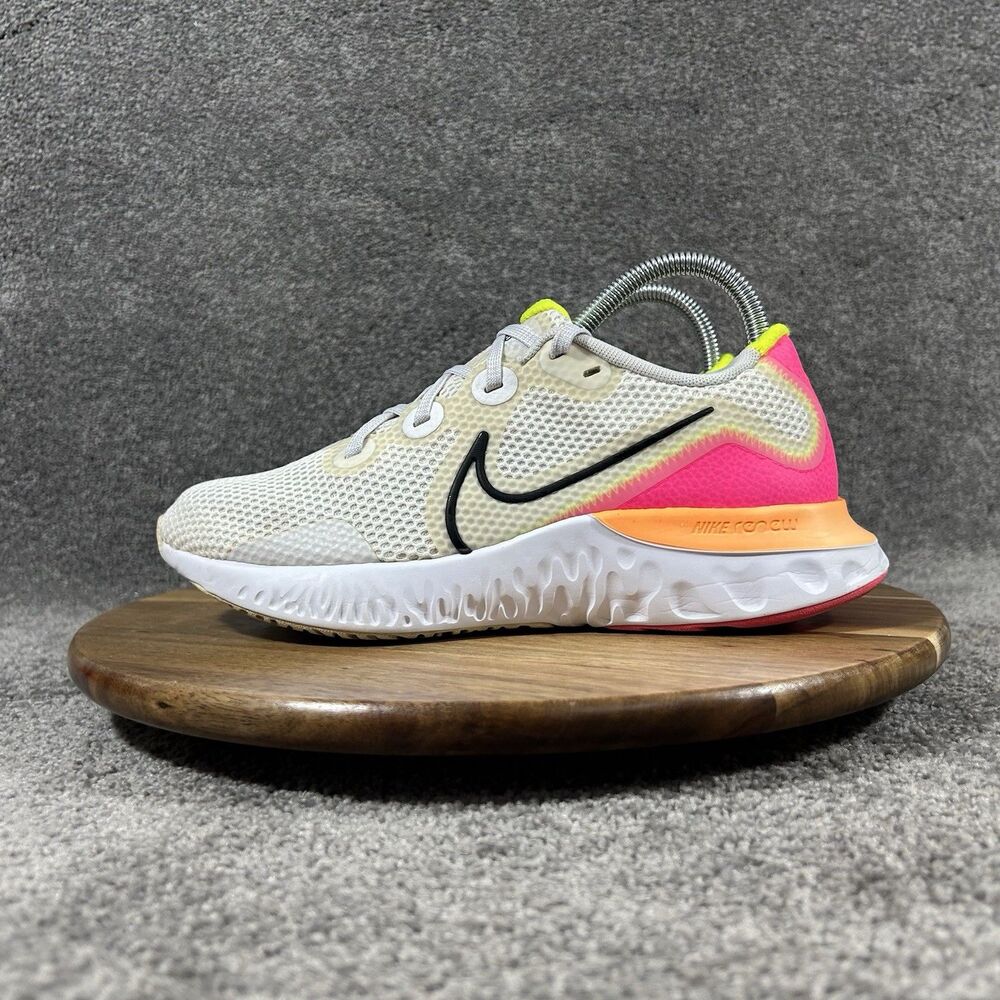 Nike Renew Run CK6360-005 Women’s Size 7.5 White Athletic Running Shoes Used - Picture 6 of 12